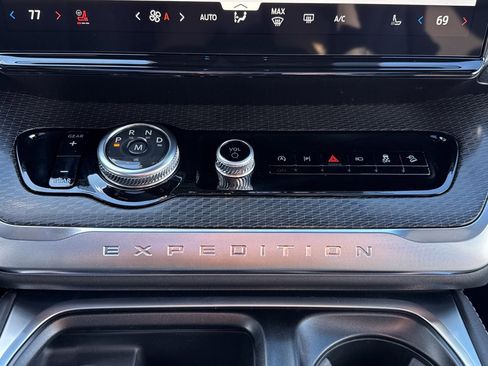 New 2026 Ford Expedition Platinum w/ Stealth Appearance Package image 22