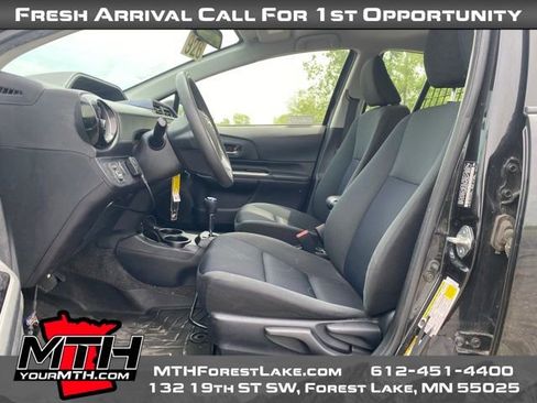 Used 2016 Toyota Prius C Two FWD image 9