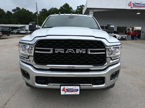 Used 2024 RAM 3500 Big Horn AWD/4WD image 5