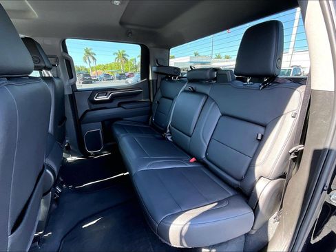 Used 2024 GMC Sierra 1500 SLT AWD/4WD image 11