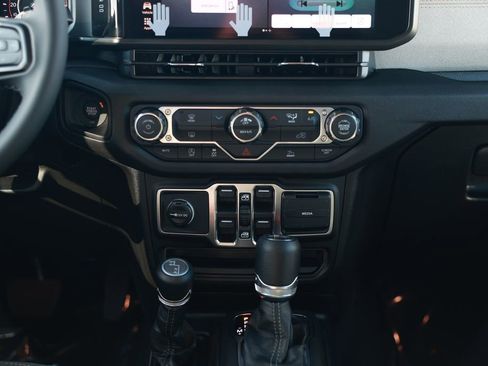 New 2026 Jeep Wrangler Unlimited Sport AWD/4WD image 24