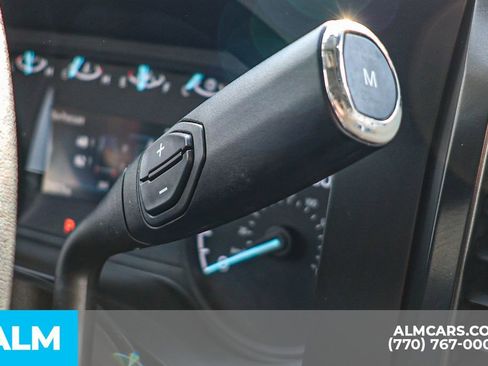 Used 2025 Ford F250 XLT image 32