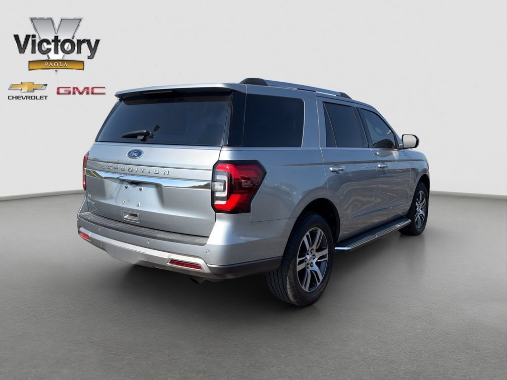 Used 2022 Ford Expedition Limited AWD/4WD image 6
