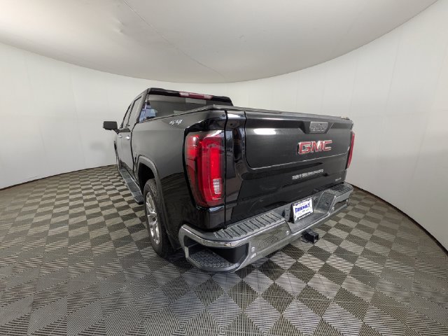 Used 2021 GMC Sierra 1500 SLT w/ SLT Premium Plus Package AWD/4WD image 4