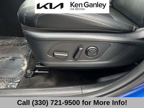 Certified 2025 Kia Sportage EX image 29