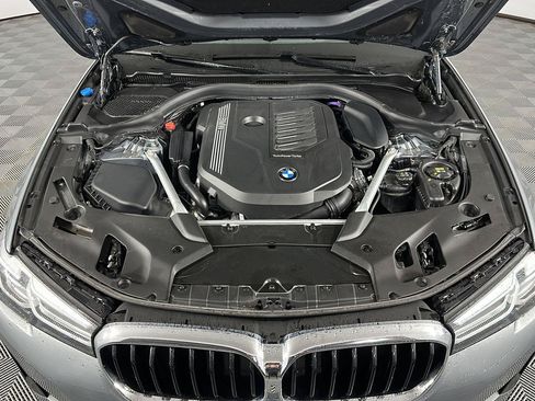 Certified 2023 BMW 540i xDrive w/ Premium Package AWD/4WD image 5