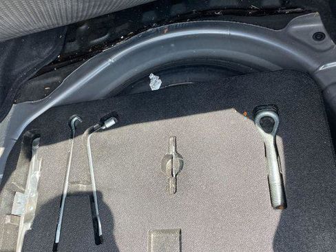 Used 2013 INFINITI G37 Journey w/ Premium Pkg image 20