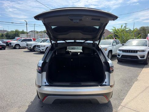 Used 2018 Land Rover Range Rover Velar S AWD/4WD image 4