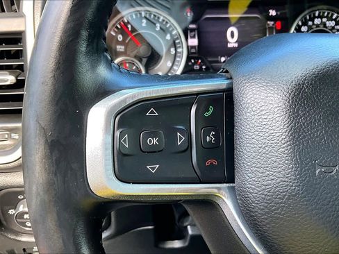 Used 2022 RAM 1500 Laramie AWD/4WD image 22