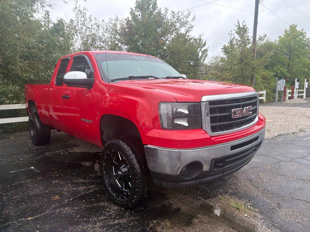Used 2011 GMC Sierra 1500 SLE w/ Power Tech Package AWD/4WD image 2
