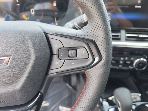 New 2026 Chevrolet Trax RS w/ Sunroof Package FWD image 30