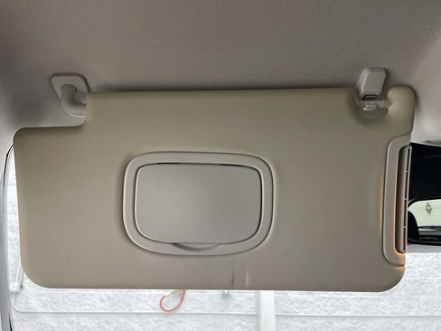 Used 2021 Jeep Renegade Sport image 18