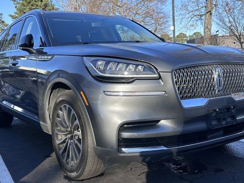 Used 2023 Lincoln Aviator AWD w/ Premium Package image 1