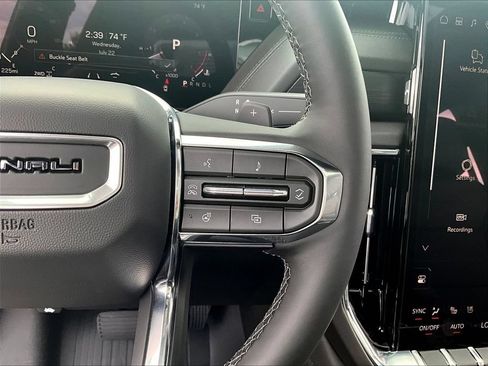 New 2026 GMC Yukon XL Denali w/ Sun & Power Step Package AWD/4WD image 21