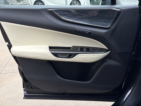 Used 2024 Lexus NX 250 FWD w/ Towing Package (2000 Lbs) image 14