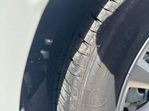 Used 2025 Toyota Corolla LE w/ LE Premium Package image 31