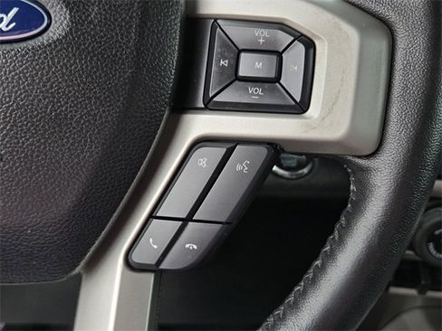 Used 2019 Ford F150 Lariat w/ Trailer Tow Package image 15