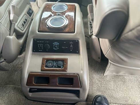 Used 2016 GMC Savana 2500 image 25