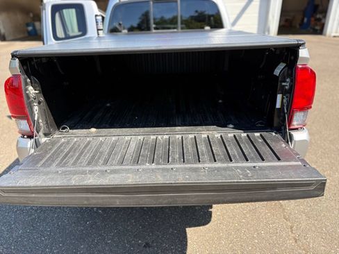 Used 2020 Toyota Tacoma SR w/ SR Convenience Package AWD/4WD image 22