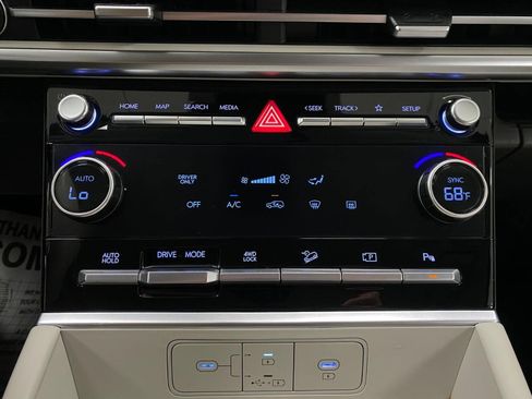 Certified 2026 Hyundai Santa Fe SE AWD/4WD image 24