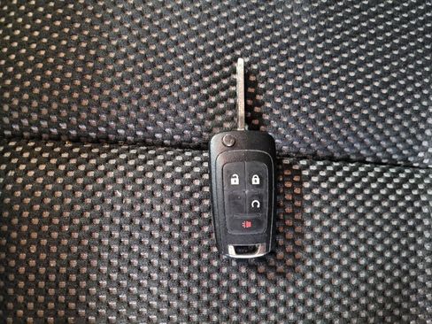 Used 2015 Chevrolet Equinox LT w/ Driver Convenience Package image 32