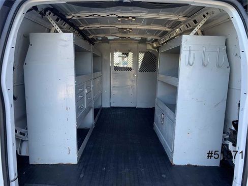 Used 2021 Chevrolet Express 2500 w/ Driver Convenience Package image 9