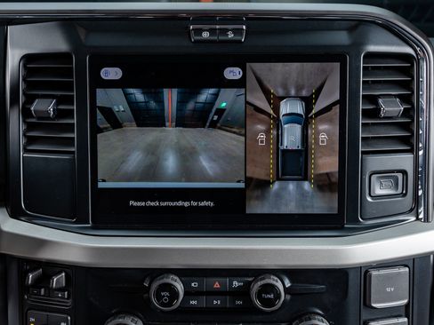 Used 2025 Ford F250 XLT w/ Black Appearance Package image 26