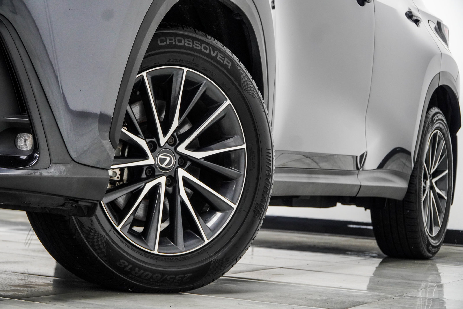 Used 2025 Lexus NX 250 FWD w/ Accessory Package (2T) image 6