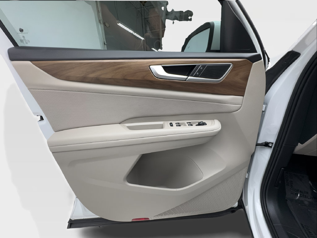 Used 2026 Volkswagen Atlas SE FWD image 25