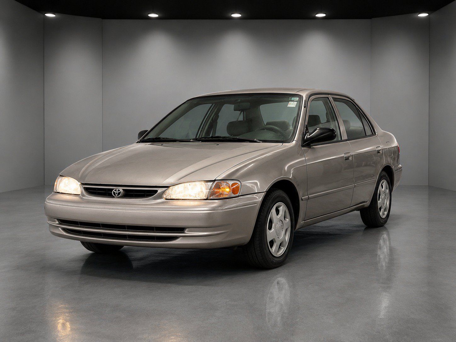 Used 2000 Toyota Corolla CE FWD image 1
