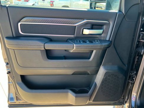 New 2026 RAM 2500 Big Horn AWD/4WD image 14