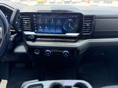 Used 2022 Chevrolet Silverado 1500 RST w/ Z71 Off-Road Package AWD/4WD image 20