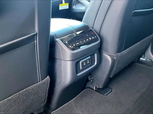 Used 2026 INFINITI QX60 Luxe w/ Cargo Package FWD image 34
