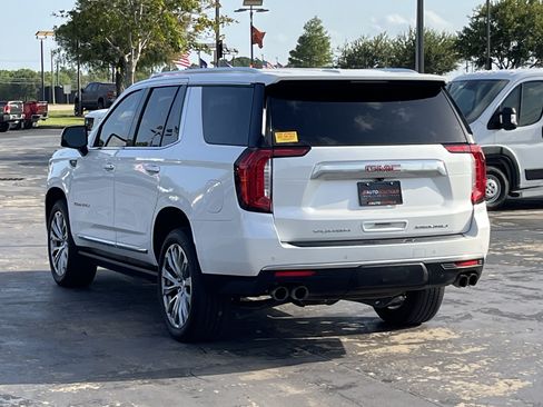Used 2022 GMC Yukon Denali AWD/4WD image 10