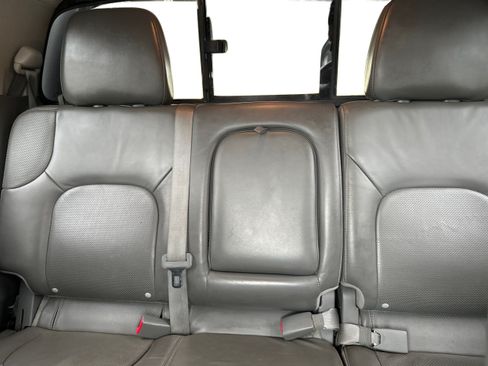 Used 2018 Nissan Frontier SV AWD/4WD image 12