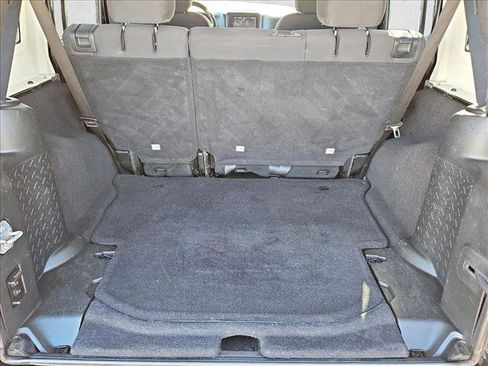 Used 2018 Jeep Wrangler Unlimited Sport S image 6