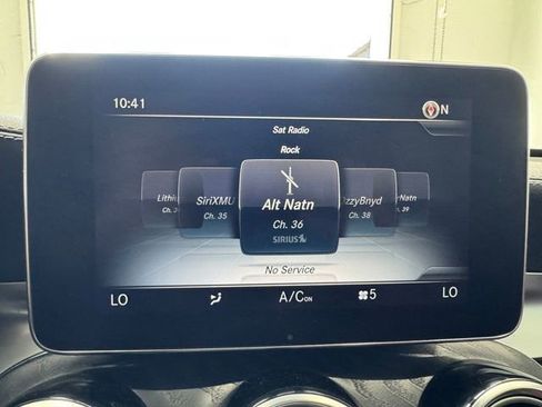 Used 2017 Mercedes-Benz GLC 300 4MATIC Coupe image 27