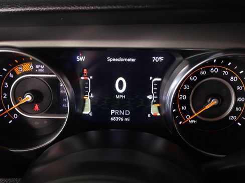 Used 2021 Jeep Gladiator Sport AWD/4WD image 4
