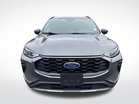 Used 2025 Ford Escape ST-Line image 2