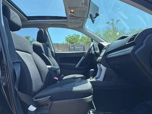 Used 2016 Subaru Forester 2.5i Premium AWD/4WD image 23