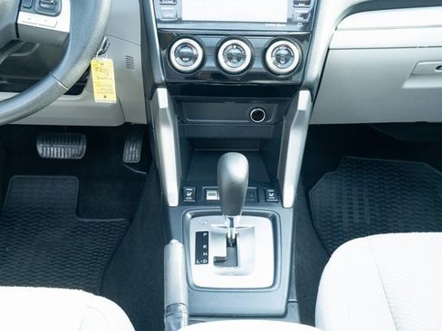 Used 2018 Subaru Forester 2.5i Premium image 32