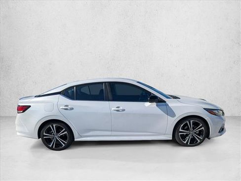Used 2021 Nissan Sentra SR FWD image 4