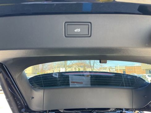 New 2026 Volkswagen Tiguan SE AWD/4WD image 14