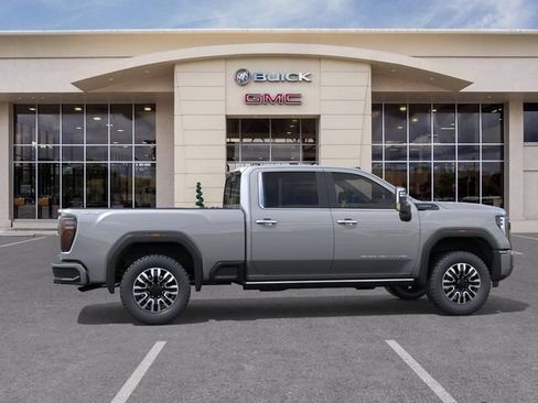 New 2026 GMC Sierra 2500 Denali Ultimate w/ LPO, Black Badging Package AWD/4WD image 5