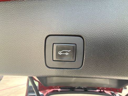 Used 2025 Buick Encore GX Sport Touring w/ Advanced Technology Package FWD image 23