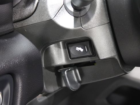 Used 2024 RAM 2500 Laramie w/ Night Edition image 10