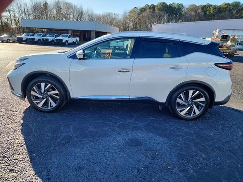 Used 2022 Nissan Murano SL image 2