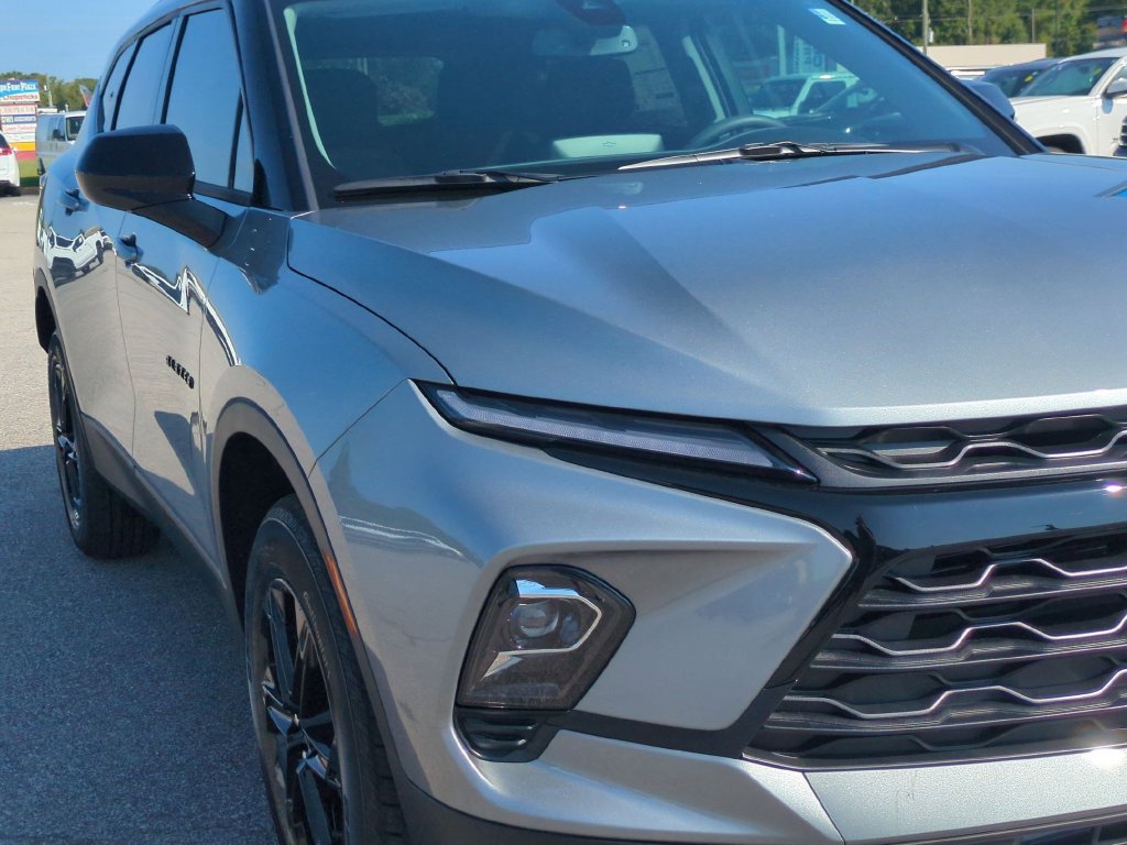 New 2026 Chevrolet Blazer LT w/ Convenience Package FWD image 8