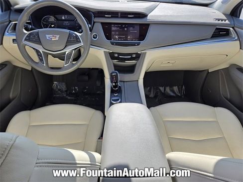 Used 2023 Cadillac XT5 Premium Luxury image 10