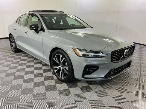 Certified 2024 Volvo S60 B5 Plus AWD/4WD image 3